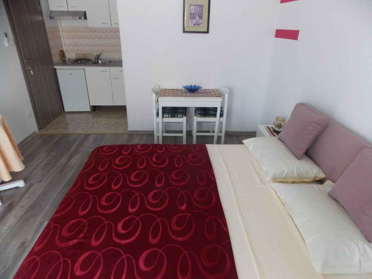 Hanifa Apartmani Rovinj Exteriör bild